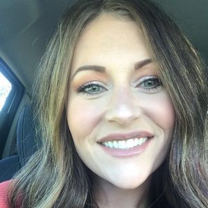 Meet your Posher, Justine